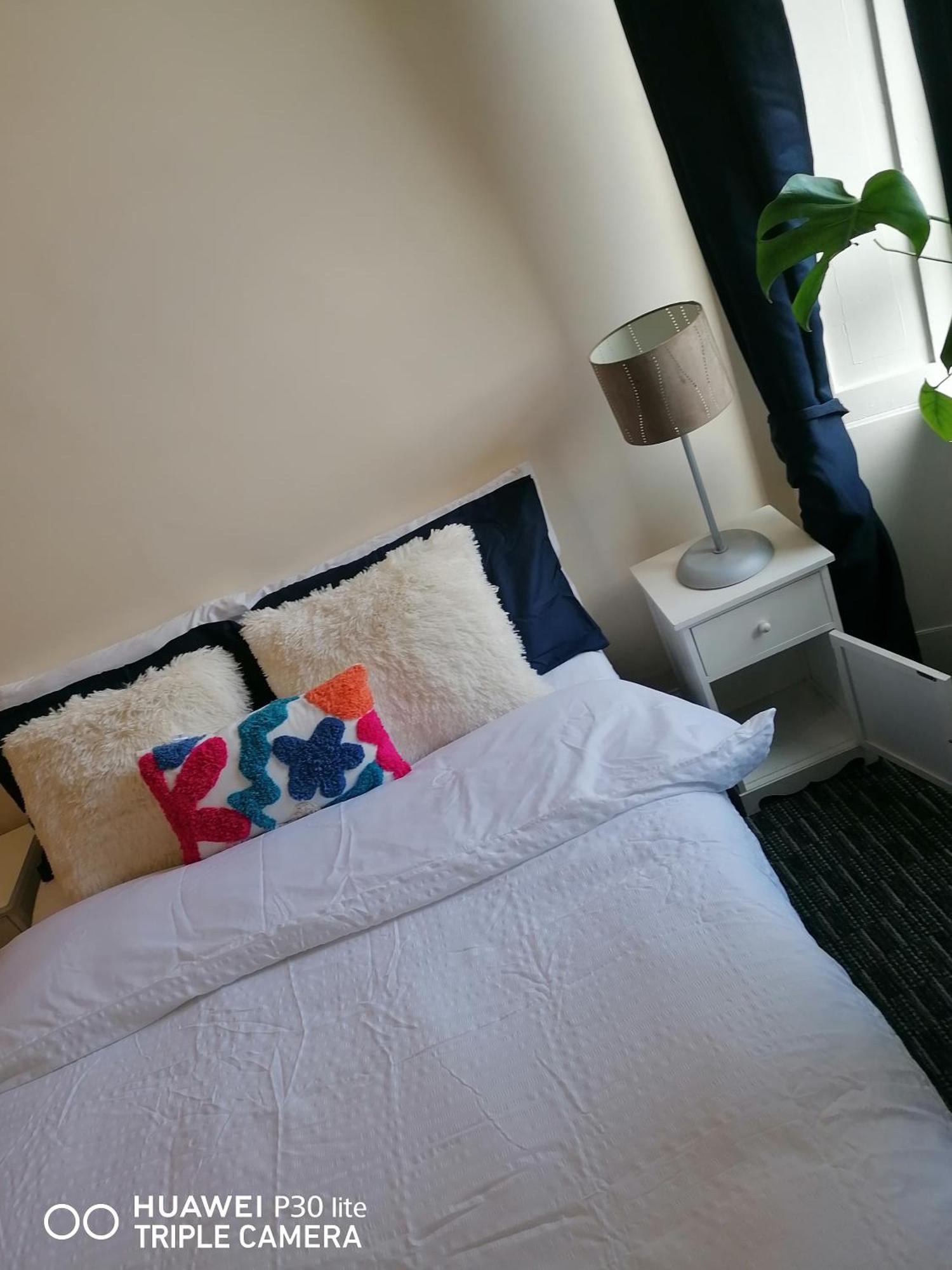 Edinburgh City Center Haymarket Double Room Ngoại thất bức ảnh